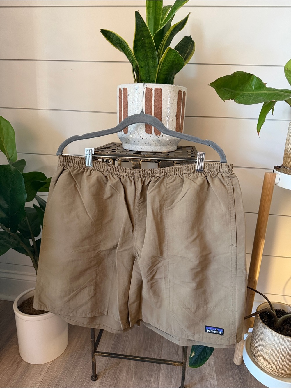 Patagonia Men's Khaki Elastic-Waist Hybrid Shorts